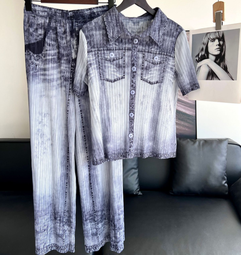 Summer women's fashion temperament slim pleated cardigan comfortable top denim style straight pants two-piece set