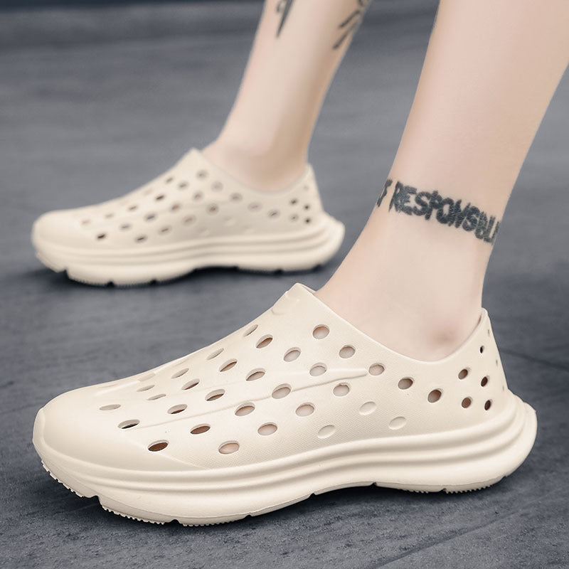 Hollow hole shoes for men one foot sandals fashionable and casual soft soled toe wrapped beach shoes
